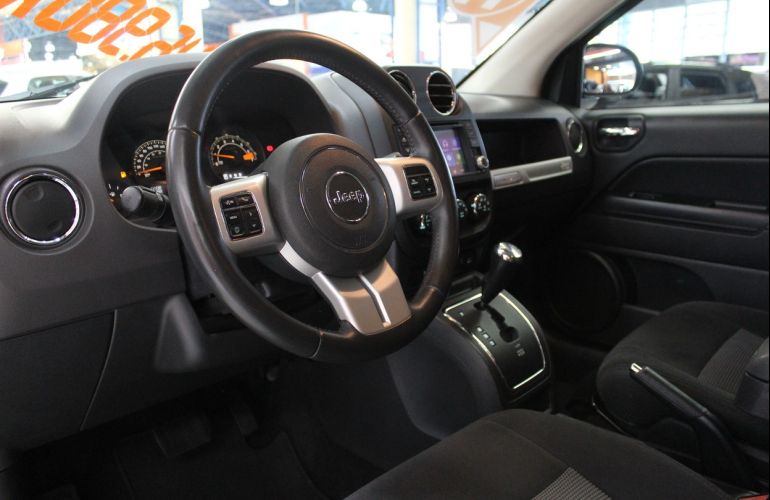 Jeep Compass 2.0 Sport 4x2 16v - Foto #4