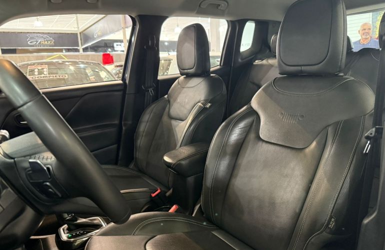 Jeep Renegade 1.3 T270 Turbo Longitude - Foto #8