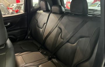 Jeep Renegade 1.3 T270 Turbo Longitude - Foto #9