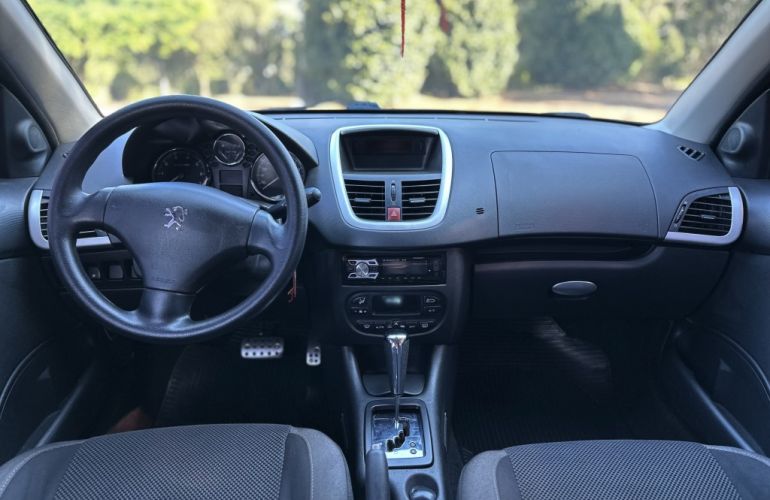 Peugeot 207 Hatch XS 1.6 16V (flex) (aut) - Foto #6