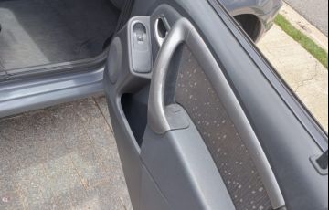 Renault Logan Expression 1.0 16V (Flex) - Foto #3