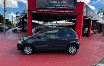 Volkswagen Fox 1.0 Mi 8v - Foto #2