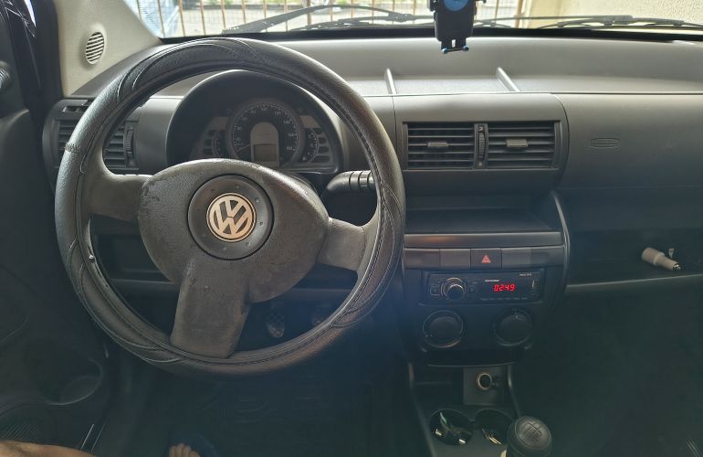 Volkswagen Fox 1.0 8V (Flex) - Foto #7
