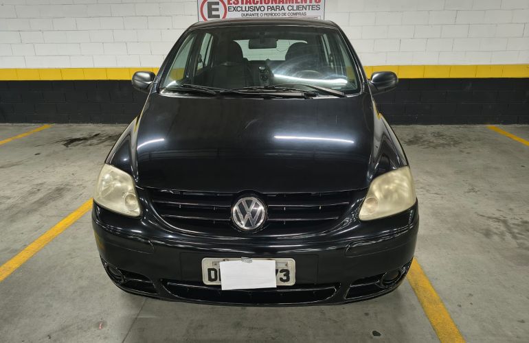 Volkswagen Fox 1.0 8V (Flex) - Foto #2