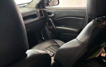 Fiat Toro Volcano 2.0 diesel AT9 4x4 - Foto #3