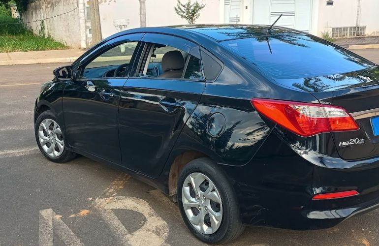 Hyundai HB20S 1.0 Comfort Plus - Foto #5