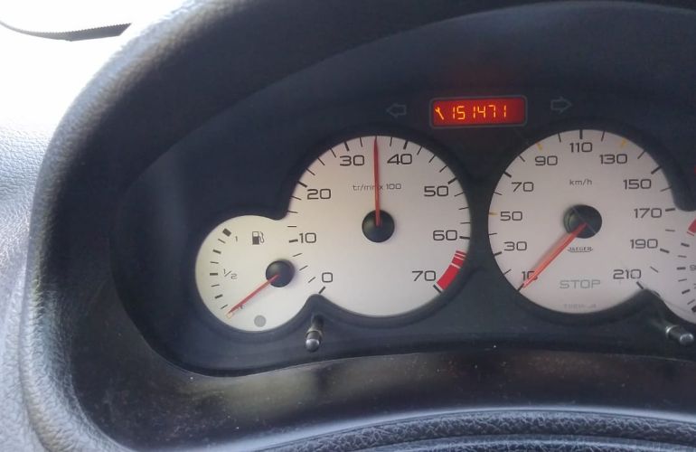 Peugeot 206 Hatch. Feline 1.6 16V - Foto #5