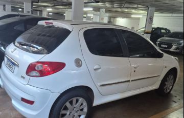 Peugeot 207 Hatch Active 1.4 (Flex) - Foto #5