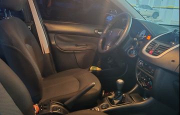Peugeot 207 Hatch Active 1.4 (Flex) - Foto #7