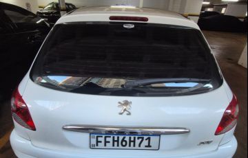 Peugeot 207 Hatch Active 1.4 (Flex) - Foto #9
