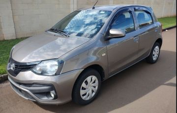 Toyota Etios X 1.3 (Flex) - Foto #4