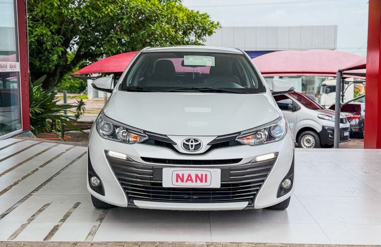 Toyota Yaris Sedan 1.5 XLS Connect CVT - Foto #2