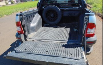 Fiat Strada Adventure Locker 1.8 8V (Flex) (Cabine Estendida) - Foto #4