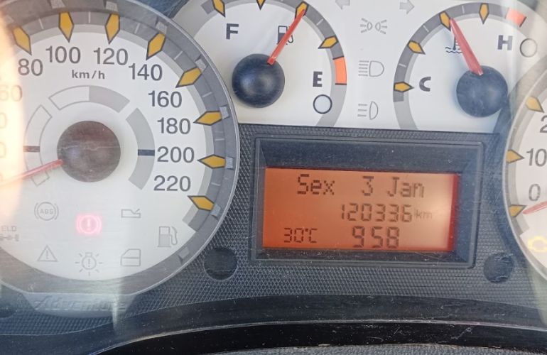 Fiat Strada Adventure Locker 1.8 8V (Flex) (Cabine Estendida) - Foto #6