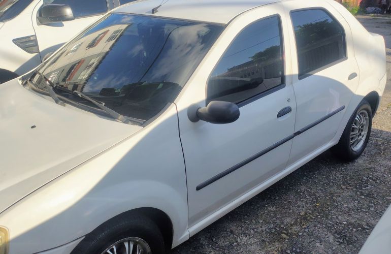 Renault Logan Expression 1.6 8V Hi-Torque (flex) - Foto #7