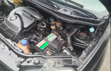 Fiat Uno Vivace 1.0 8V (Flex) 4p - Foto #3