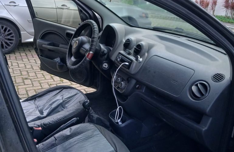 Fiat Uno Vivace 1.0 8V (Flex) 4p - Foto #4
