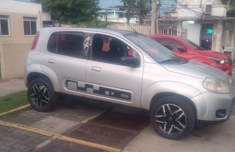 Fiat Uno Vivace 1.0 8V (Flex) 4p - Foto #3