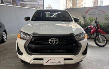 Toyota Hilux 2.8 TDI CD STD Power Pack 4x4 - Foto #3