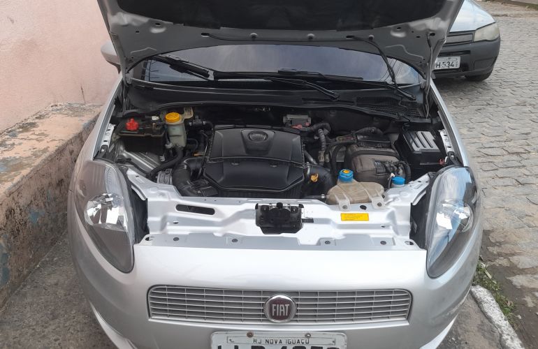 Fiat Punto Essence 1.8 16V Dualogic (Flex) - Foto #8