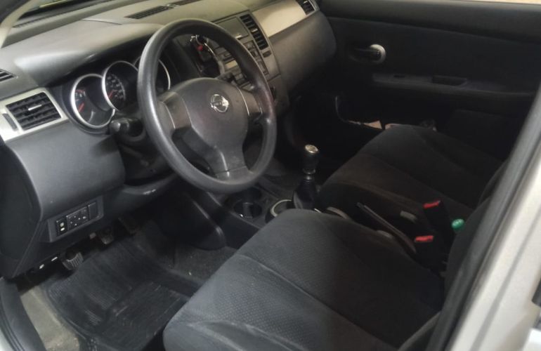 Nissan Tiida S 1.8 (flex) - Foto #6
