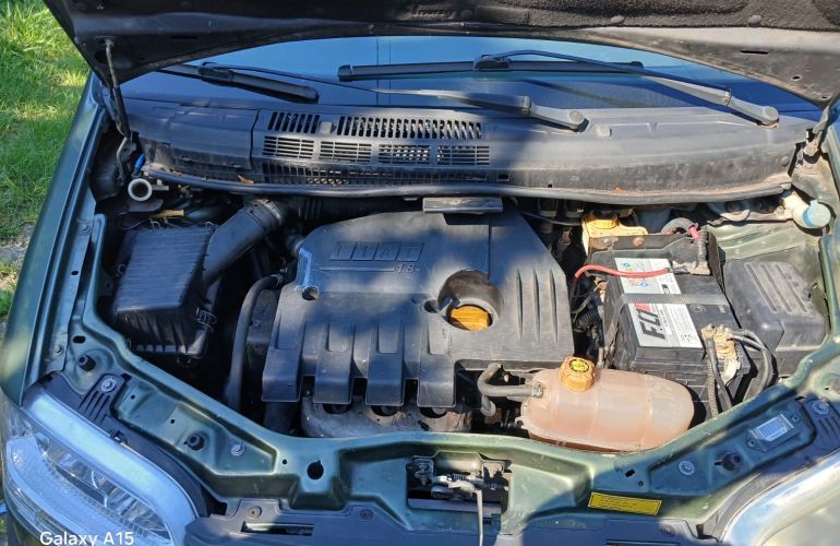 Fiat Idea Adventure 1.8 (Flex) - Foto #9