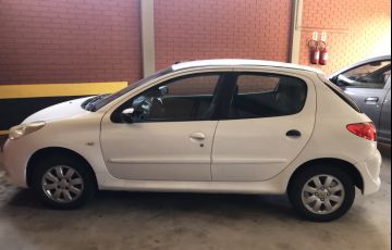 Peugeot 207 Hatch XR 1.4 8V (flex) 4p - Foto #5