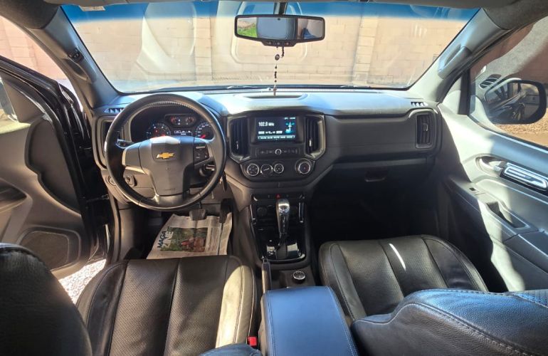 Chevrolet S10 2.8 CTDI Midnight 4WD (Aut) (Cabine Dupla) - Foto #2