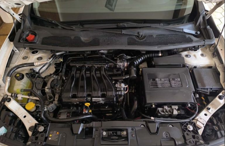 Renault Fluence 2.0 16V Dynamique Plus X-Tronic (Flex) - Foto #2
