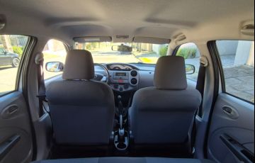 Toyota Etios XS 1.3 (Flex) - Foto #3