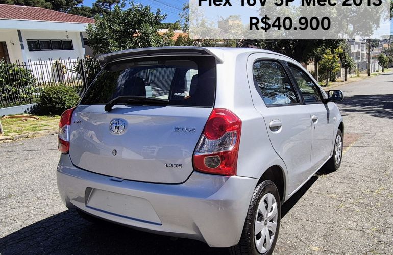 Toyota Etios XS 1.3 (Flex) - Foto #6