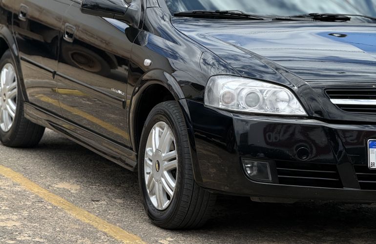 Chevrolet Astra Hatch Elegance 2.0 (Flex) - Foto #4
