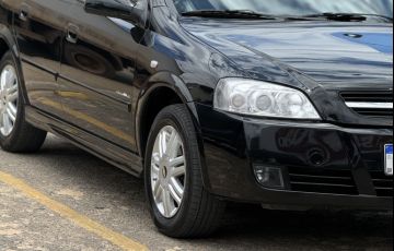 Chevrolet Astra Hatch Elegance 2.0 (Flex) - Foto #4