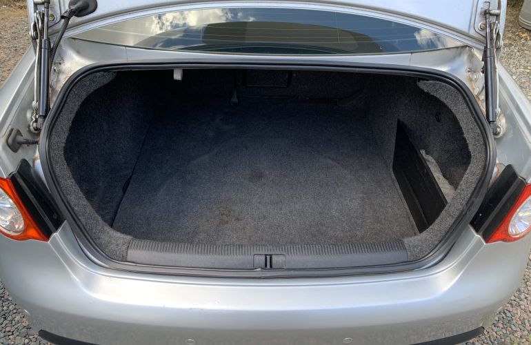 Volkswagen Jetta 2.5 20V - Foto #8