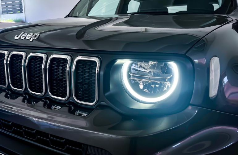 Jeep Renegade 1.3 T270 Longitude (Aut) - Foto #3