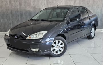 Ford Focus Sedan Ghia 2.0 16V Duratec (Aut) - Foto #2