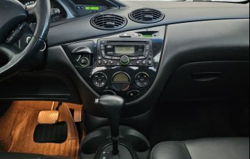 Ford Focus Sedan Ghia 2.0 16V Duratec (Aut) - Foto #8