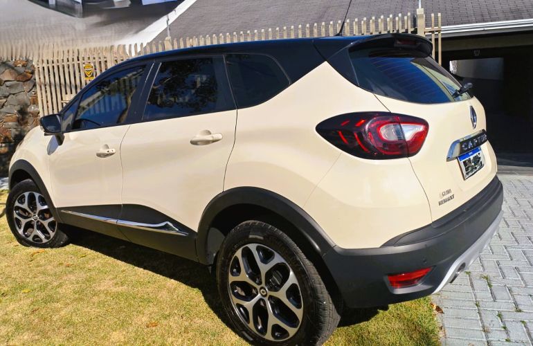 Renault Captur 1.6 Intense CVT - Foto #3