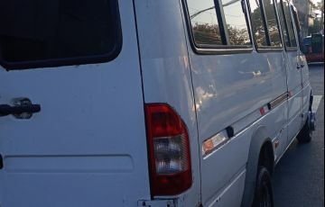 Mercedes-Benz Sprinter 413 CDI Van Luxo 20 lugares - Foto #2