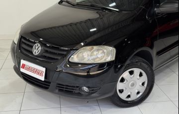 Volkswagen Fox 1.6 8V (Flex) - Foto #2