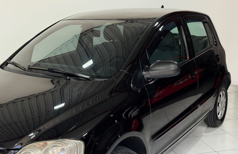 Volkswagen Fox 1.6 8V (Flex) - Foto #4