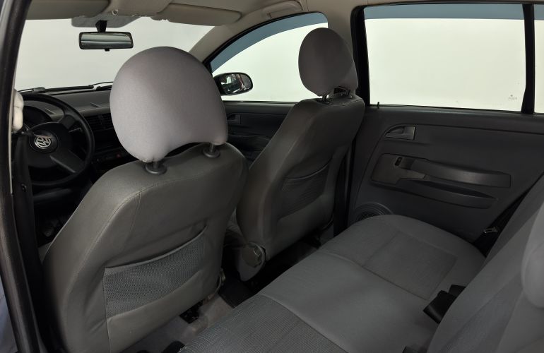 Volkswagen Fox 1.6 8V (Flex) - Foto #6