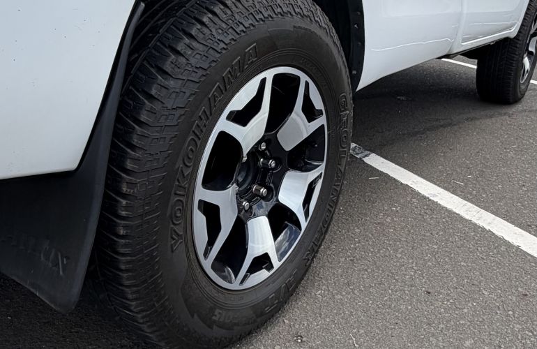 Toyota Hilux 2.8 TDI CS 4x4 - Foto #2
