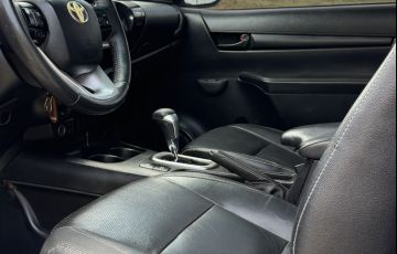 Toyota Hilux 2.8 TDI CS 4x4 - Foto #4