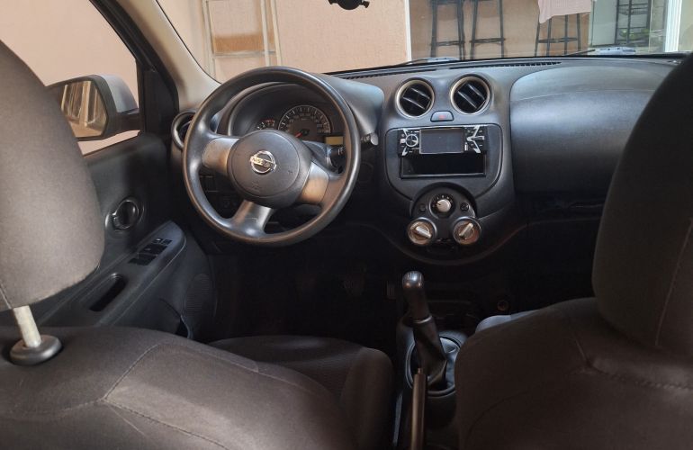 Nissan March 1.0 16V S (Flex) - Foto #4