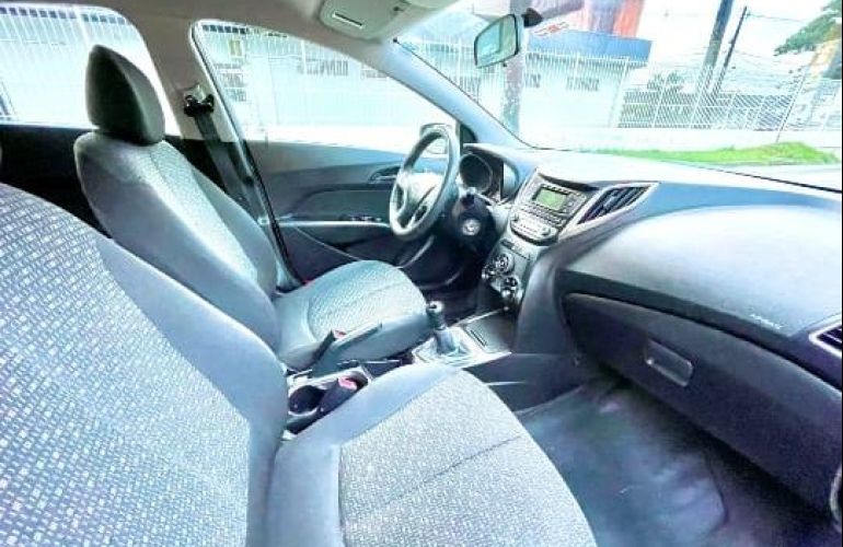Hyundai HB20 1.0 Comfort Plus - Foto #2