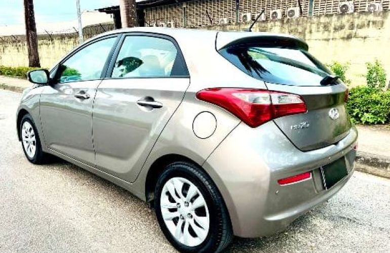 Hyundai HB20 1.0 Comfort Plus - Foto #4