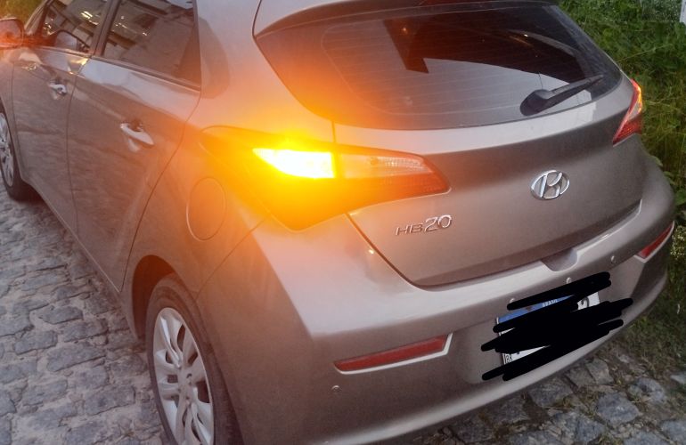 Hyundai HB20 1.0 Comfort Plus - Foto #8