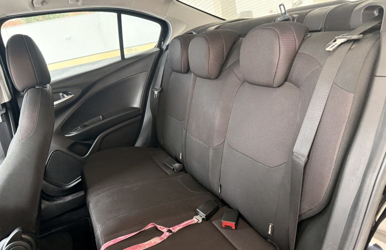 Fiat Cronos 1.8 Precision (Aut) (Flex) - Foto #4