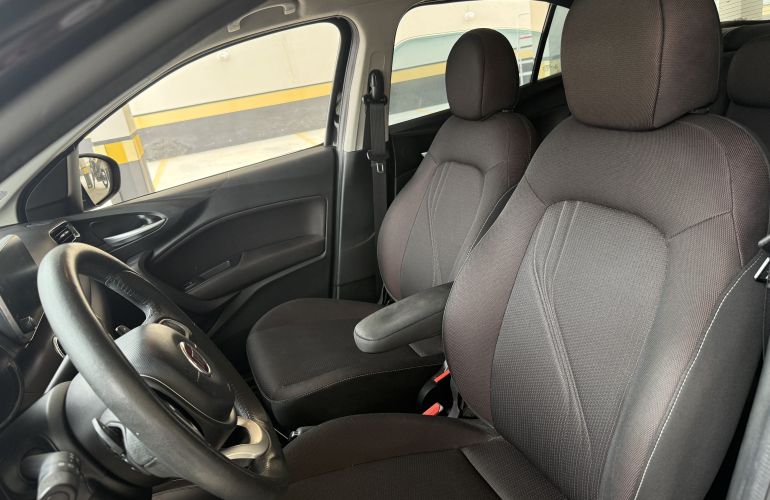 Fiat Cronos 1.8 Precision (Aut) (Flex) - Foto #8